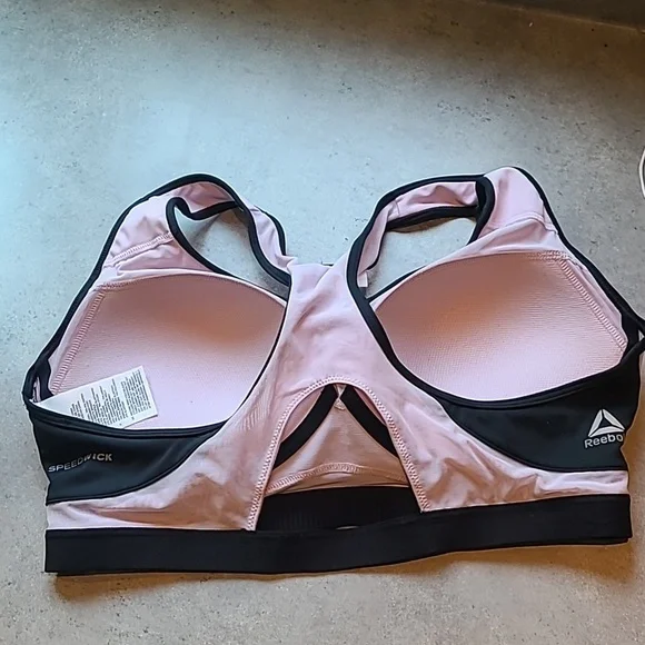 NWOT Reebok Sports Bra - Picture 3 of 5